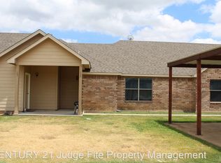 127 Lindas Creek Ln, Weatherford, TX 76088