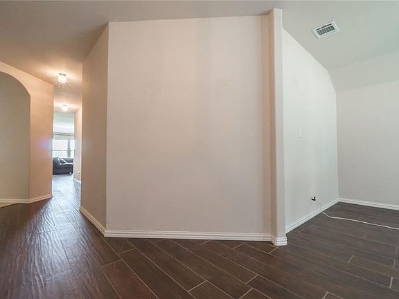 3rd image of 9709 Starfire Dr