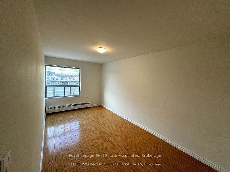Mississauga House for rent - 3 Bedrooms — photo 6