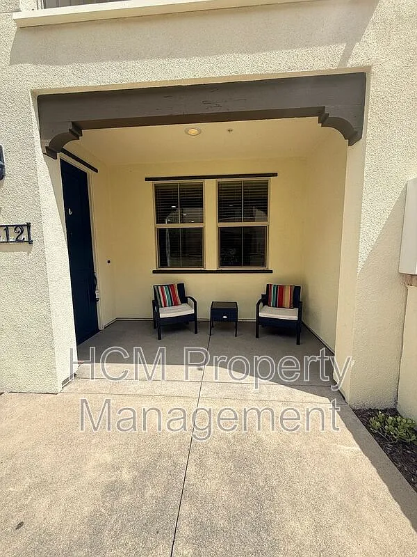 Building Photo - 412 El Paseo #127