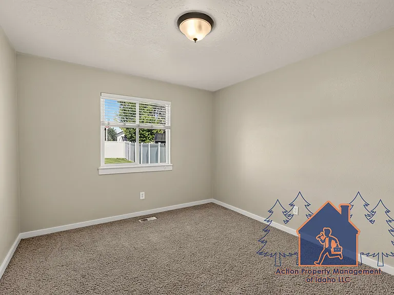 3170 N Lancer Ave — Photo 19