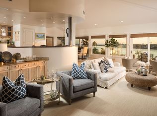 2209 Pacific Dr, Corona Del Mar, CA 92625