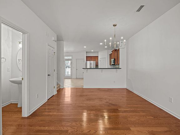 3rd image of 2728 Cloud Mist Cir