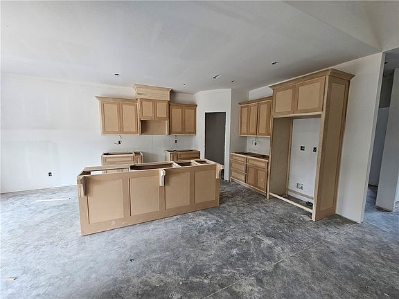 3rd image of 19 Exminster Ln