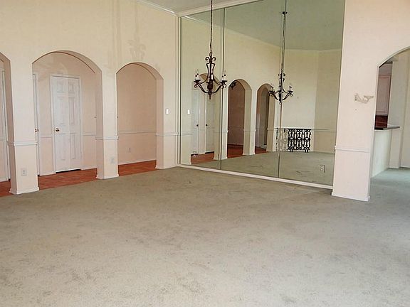 4th image of 3002 Cove View Dr