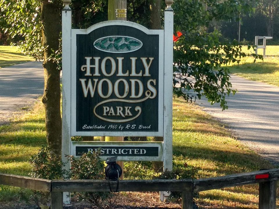 1st image of Corner Of Pine Grove & Holly Oak Dr