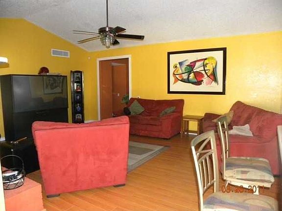 4th image of 1832 Mike Hill Dr