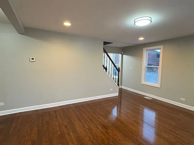 18320 Morris Ave — Photo 4