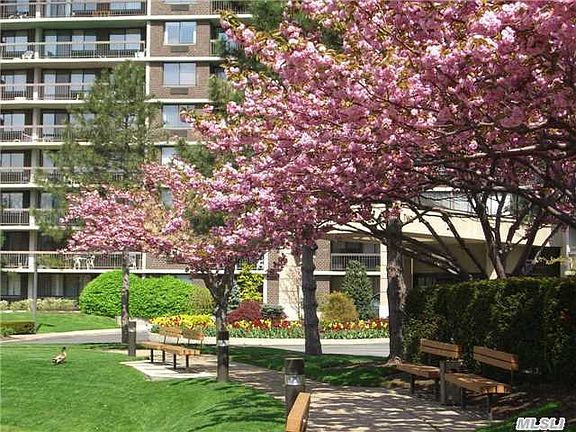 5th image of 1 Bay Club Dr APT 14V