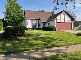 5409 Abbey Dr, McHenry, IL 60050