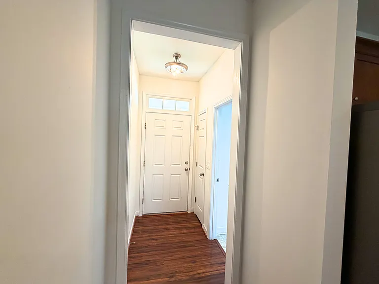2541 Spring Oaks Way — Photo 5