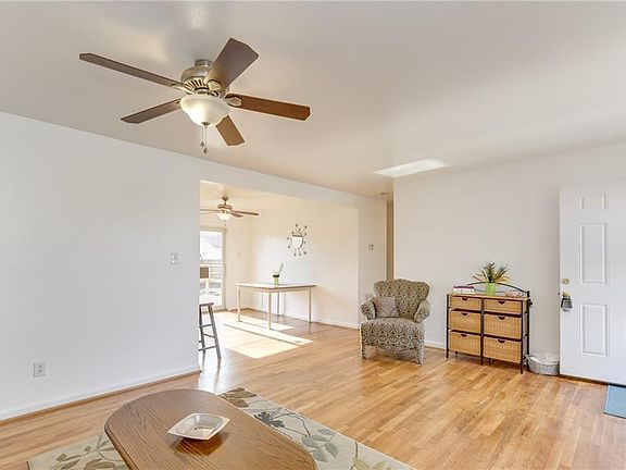 5th image of 2205 Helsley Ave