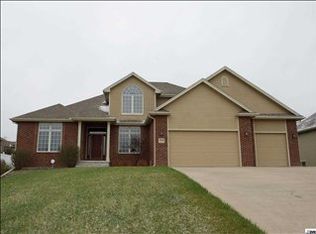 7445 SW Arthurs Rd, Topeka, KS 66610