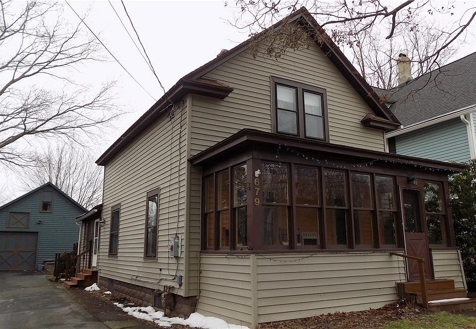 1st image of 679 Railroad Ave