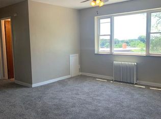 1696 Skyline Dr #5, Pittsburgh, PA 15227
