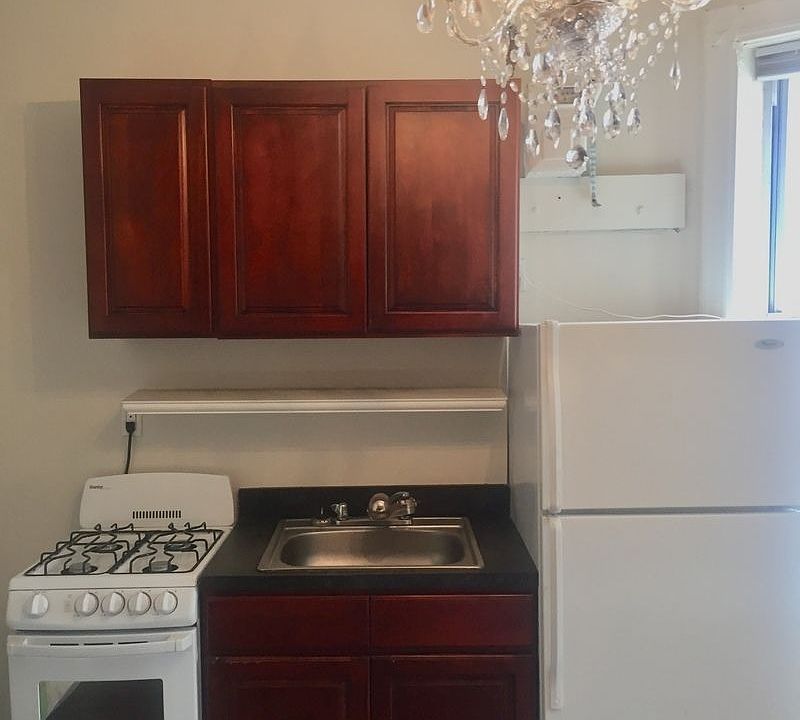 1st image of 65 Carmine St APT B4