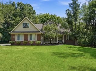 3431 Eagle Valley Ct, Howell, MI 48843