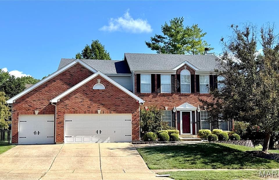 1st image of 498 Westglen Village Dr