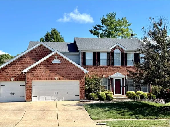 498 Westglen Village Dr, Ballwin, MO 63021