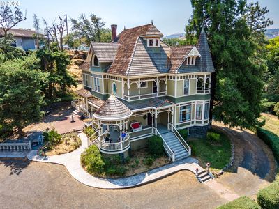 608 W 6th St, The Dalles, OR, 97058