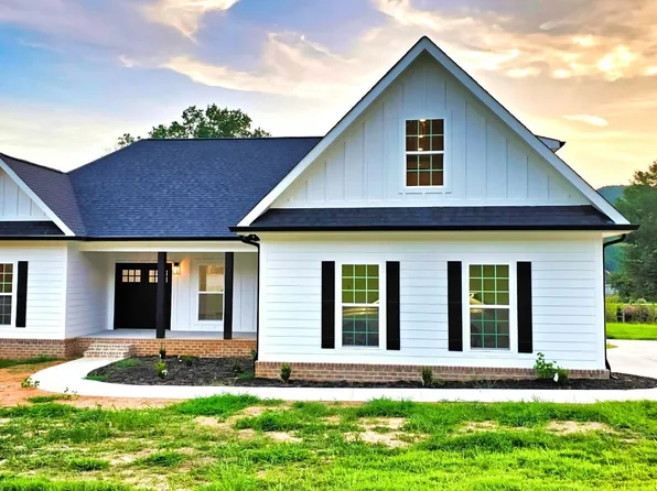 40 Betty Way, Scottsboro, AL 35769