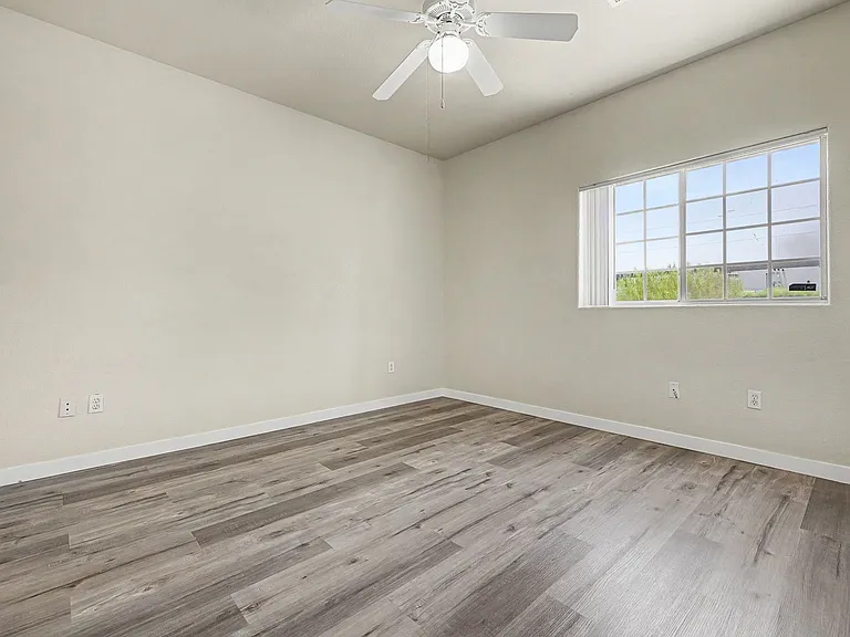 4730 E Craig Rd #26 — Photo 21