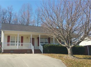 3608 Southpark Dr, High Point, NC 27263