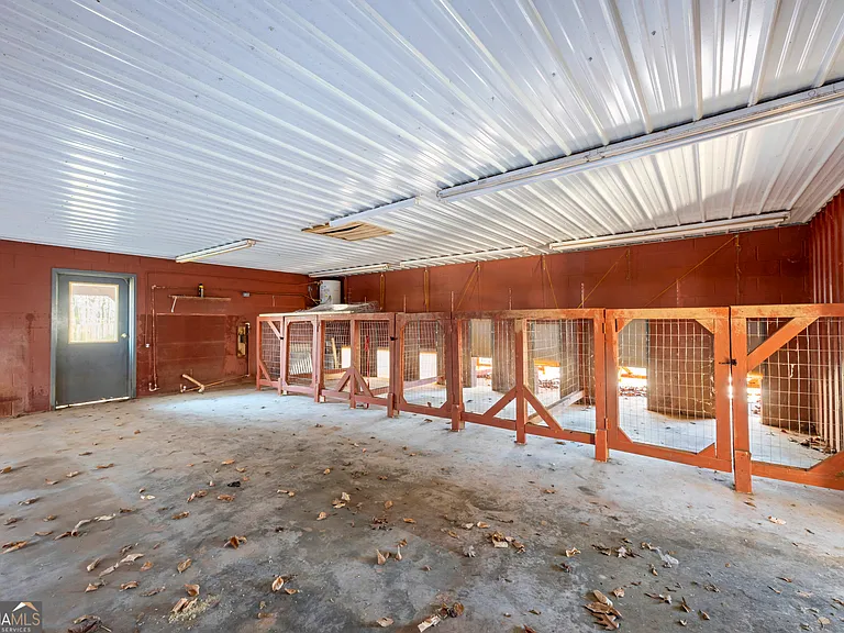 2223 Salem Rd — Photo 56