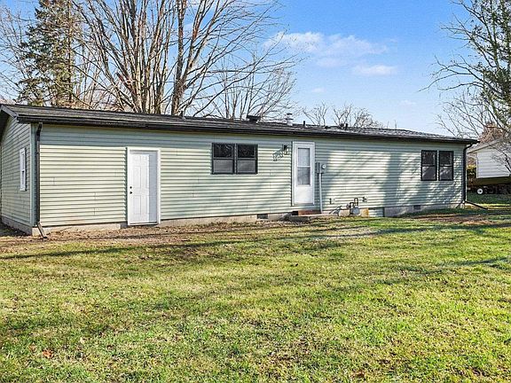 4th image of 9565 E Wawasee Ln