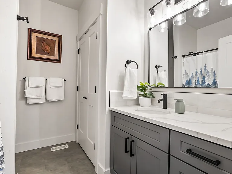 104 Bighorn Ct — Photo 15