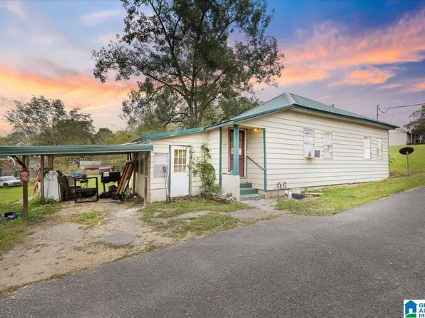 130 8th St, Ragland, AL 35131
