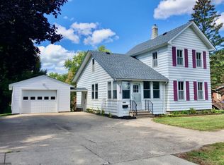 116 3rd Ave SW, Faribault, MN 55021