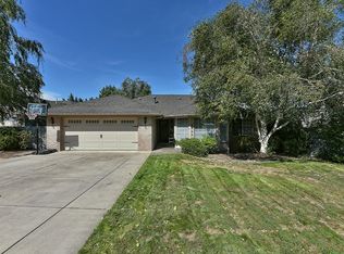 2423 Meadowcreek Dr, Medford, OR
