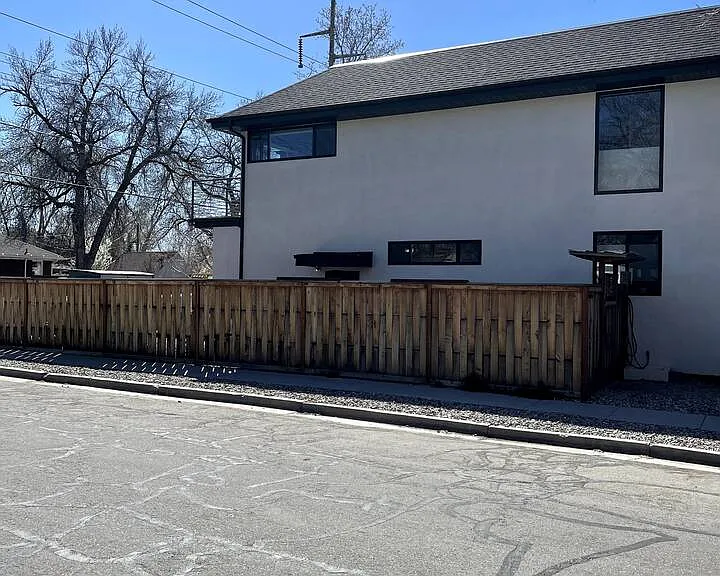 984 E Wilson Ave — Photo 7