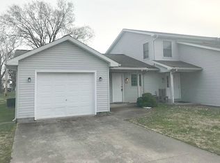 705 E Eisenhower Ln, Haubstadt, IN 47639