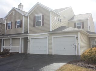 110 Laurel Dr, Amsterdam, NY 12010
