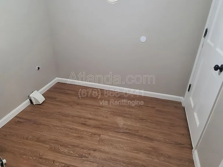 2242 Lawson Way — Photo 11