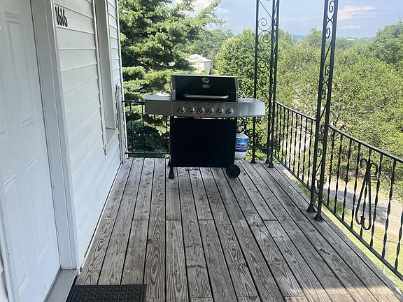 2nd image of 1616 Tazewell Ave SE