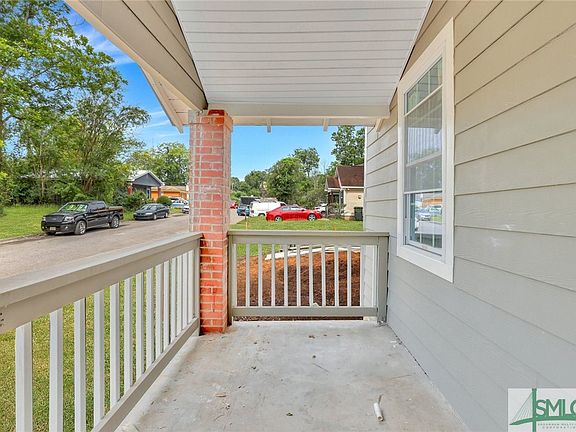 4th image of 2101 Paige Avenue