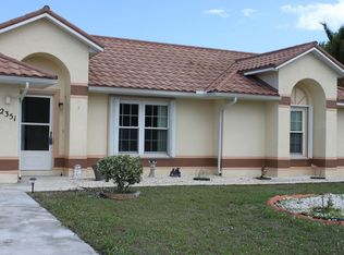 2351 SE Hurley Ct, Port Saint Lucie, FL 34952