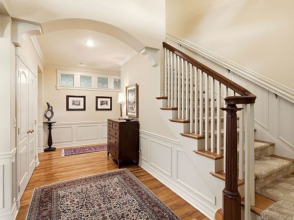 3rd image of 2024 S Overbluff Ct
