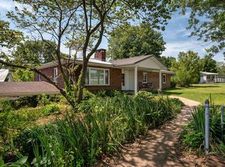1416 Brick School Rd, Gallipolis, OH 45631