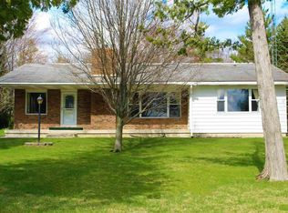 3527 Peninsular Shores Dr, Grawn, MI 49637