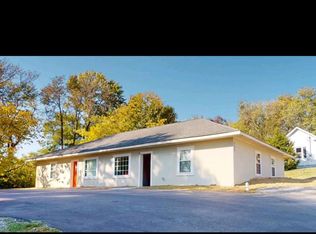 527 E Haymore St #B, Mount Airy, NC 27030