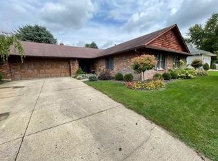 1205 Charleston Ct, Troy, OH