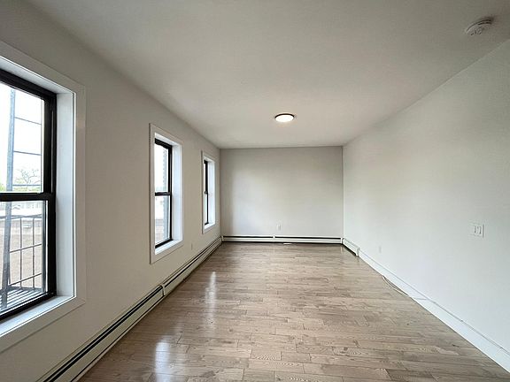 3rd image of 168 Clinton Ave #14D