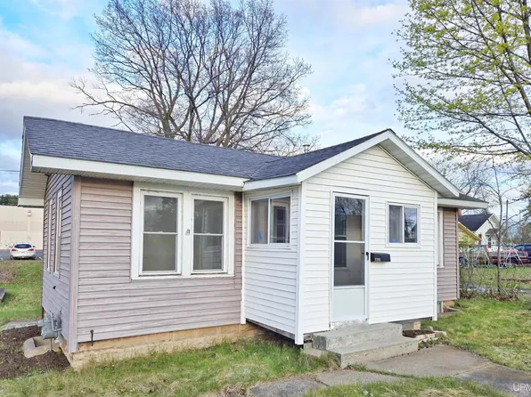 1101 Cedar Ave, Iron Mountain, MI 49801
