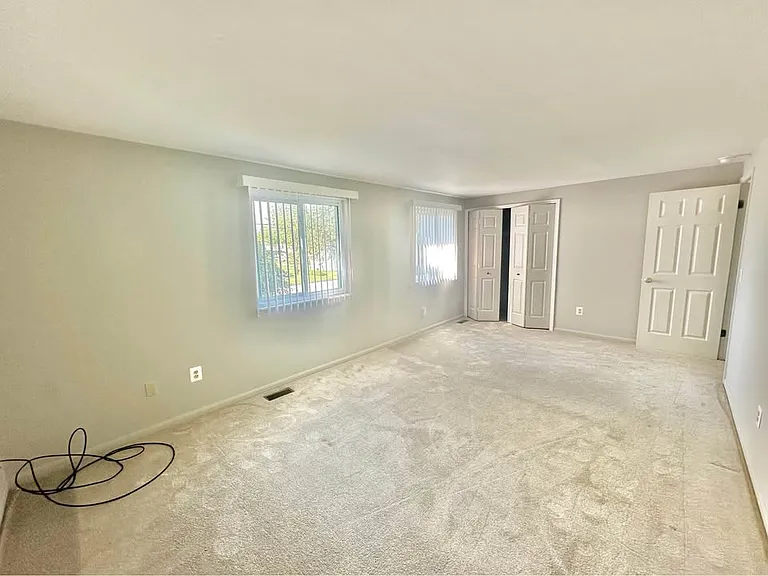 33423 Jefferson Ave #23 — Photo 9