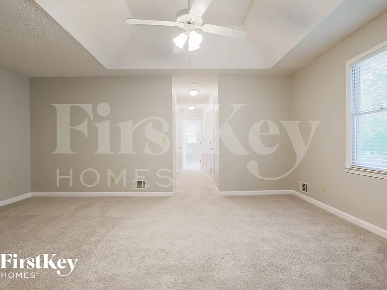 226 David Larsen Dr — Photo 6