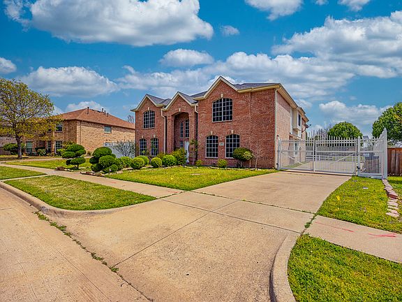 5th image of 808 Sabona Dr